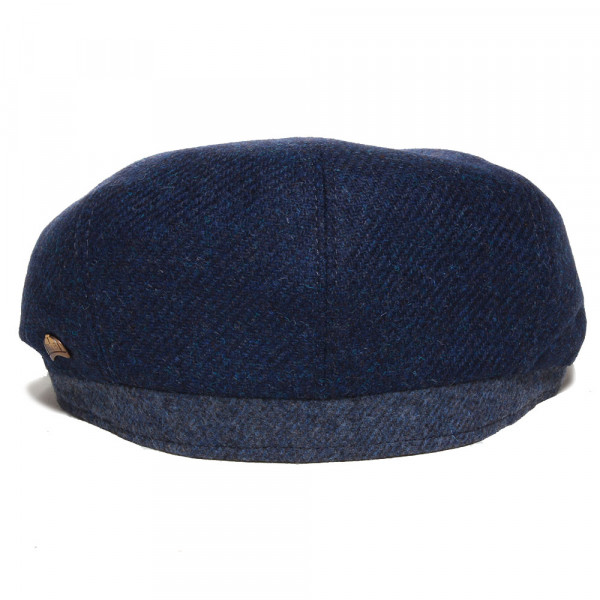 casquette avec patte arrière