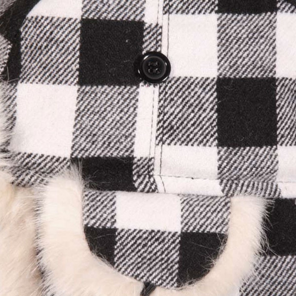 chapka canadienne noir et blanche pour enfant