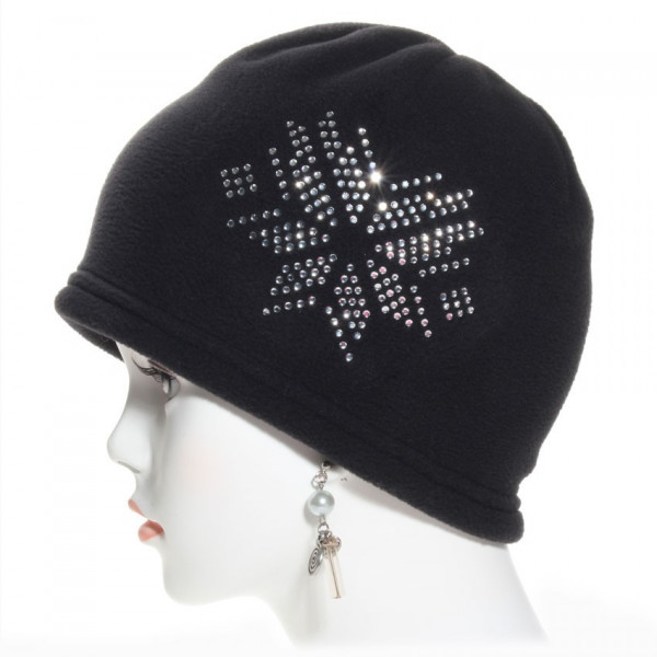 bonnet noir avec strass