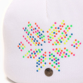 bonnet brodé de perles colorées en forme de flocon de neige