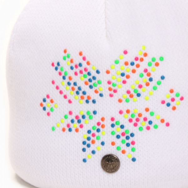bonnet brodé de perles colorées en forme de flocon de neige