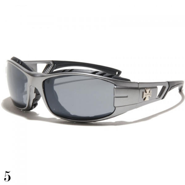 lunette de soleil vision grise monture argent avec logo croix de Malte