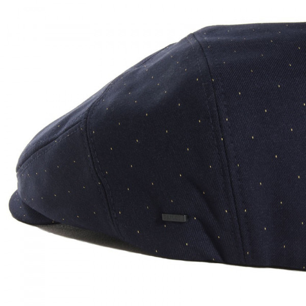 casquette plate bleu marine