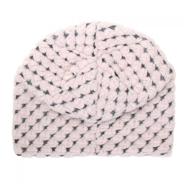 bonnet pincé derrière