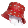 chapeau de pluie en lin rouge et pois