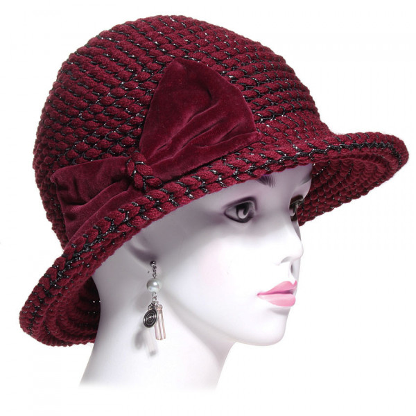 chapeau laine bordeaux et fils noir argenté