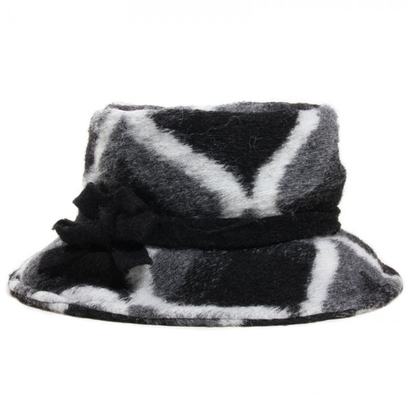 Chapeau d'hiver noir et blanc