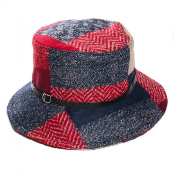 chapeau laine gris et rouge
