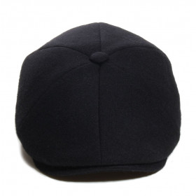 casquette noir 6 pans avec bouton
