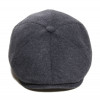 Casquette avec bouton