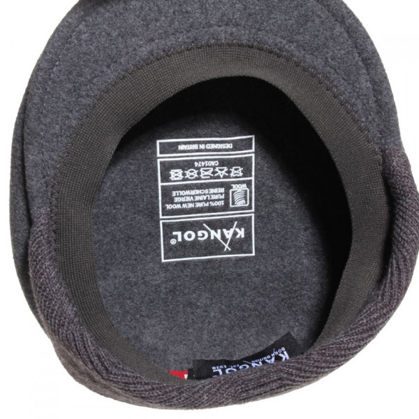 casquette plate avec cache oreilles coloris grise marque Kangol