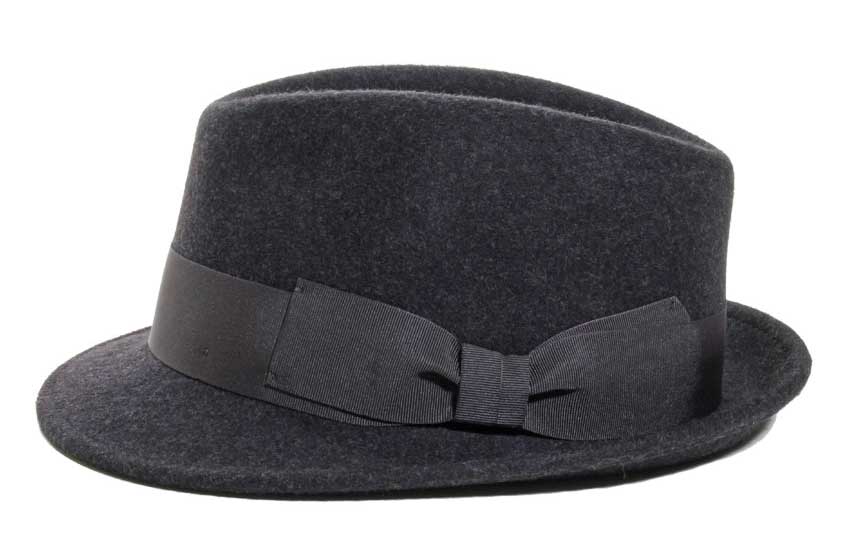 Chapeau Fedora en feutre Borsalino avec une couronne fendue et un bord relevé