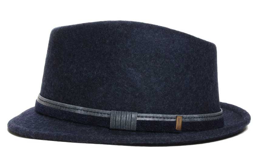 Chapeau Trilby avec une petite couronne et un bord étroit